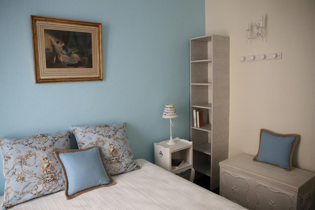 Apartment Lourmel Paris Rom bilde